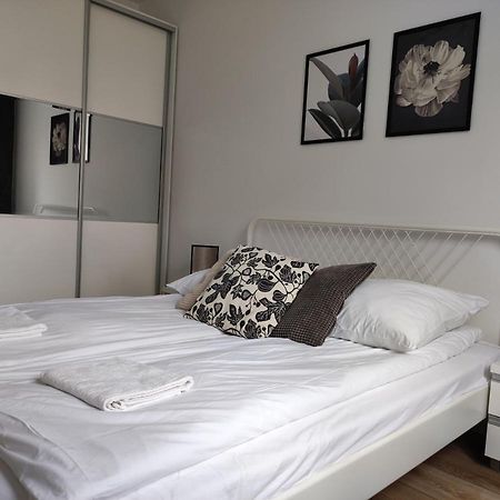 Lux Apartment Close To Medicover And Paley Warszawa Zewnętrze zdjęcie